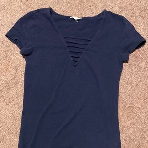 Aeropostale V neck Top with a cute detailed cut out😁